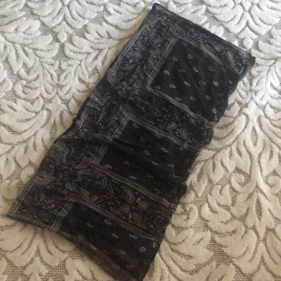 Face and Neck Covering  - Picture 7 of 7